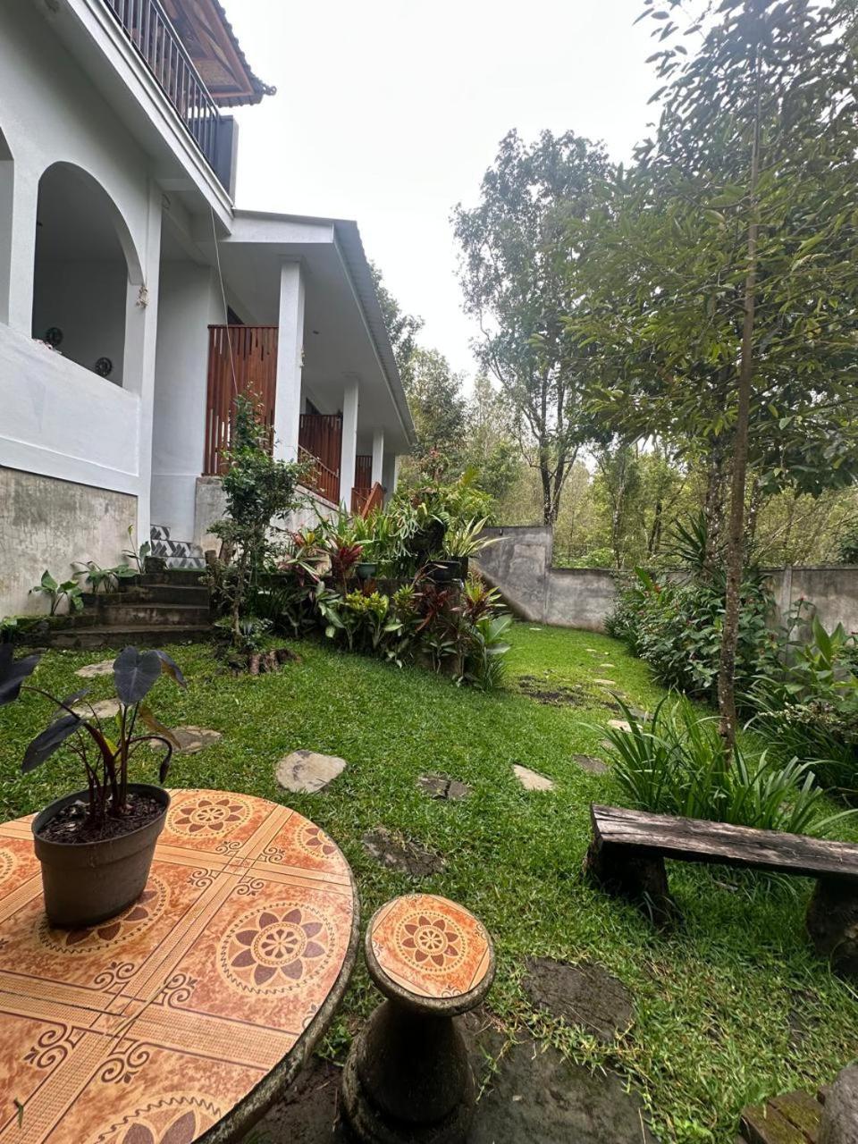 Umah Yugadi Bali Munduk Exterior foto